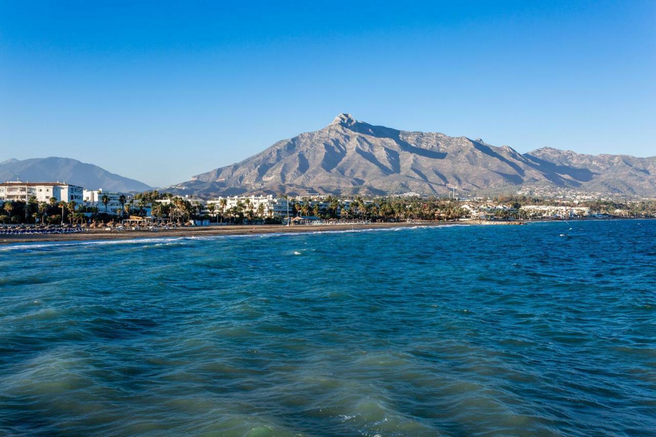 By Riva - Luxurious, Exclusive 2 Bedroom Apt Inside Puerto Banus Marbellac Extérieur photo
